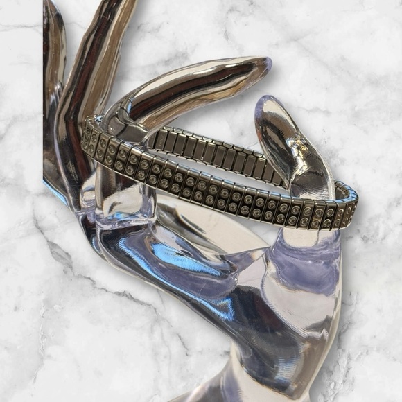 💎💟Vintage Metal & Crystal Stretch Bracelet - Picture 2 of 11